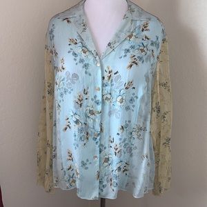 J.Jill breezy pale blue floral button up blouse